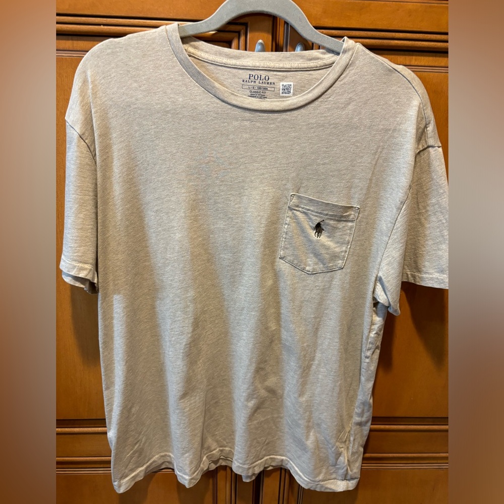 Men’s Polo Ralph Lauren Pocket T-Shirt in Tan. Size: M